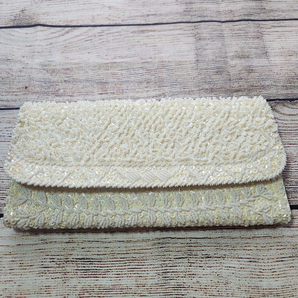 Vintage LA REGALE Ivory White Cream Beaded Pearls Sequin Satin Purse Clutch Bag